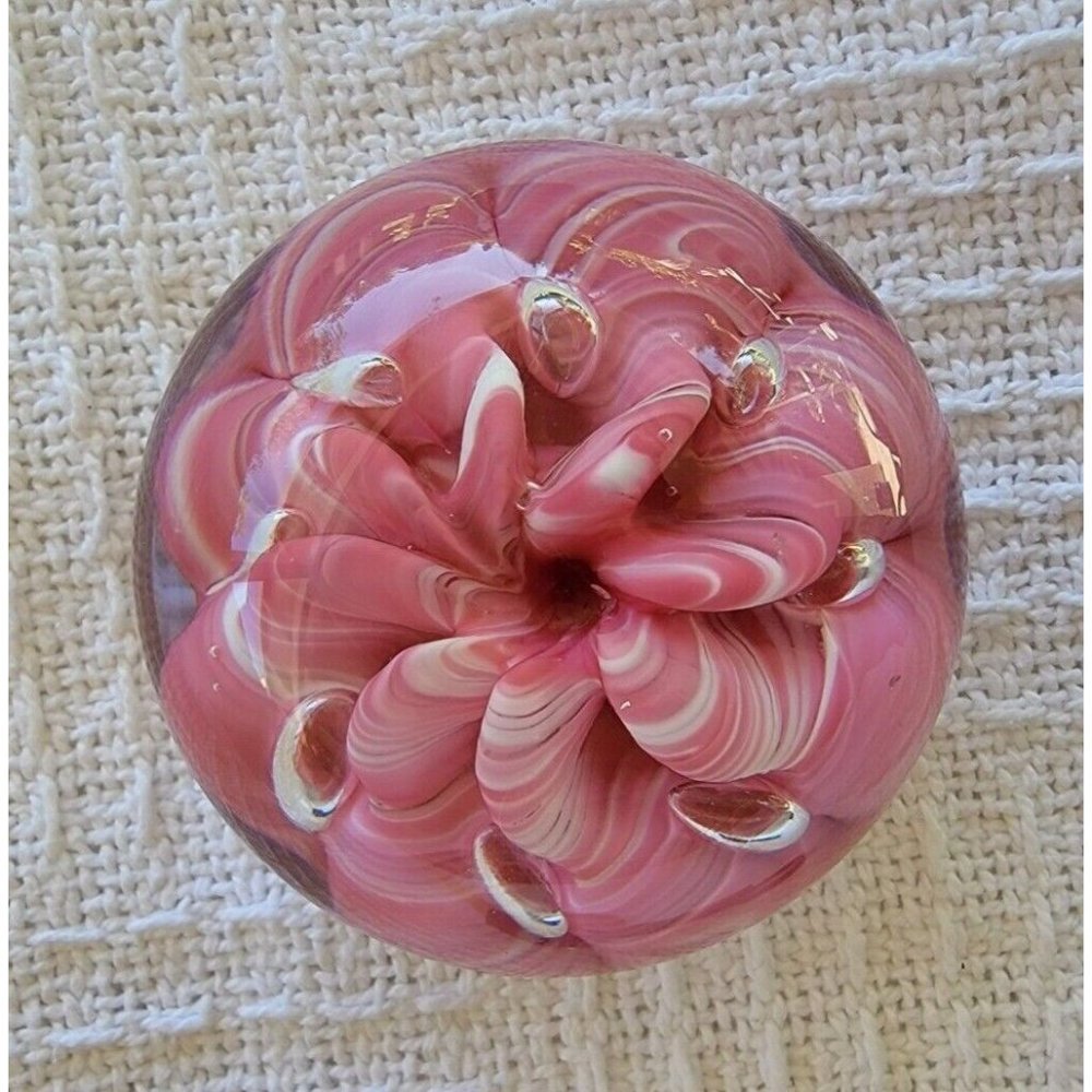 Ventage JOE ST. CLAIR Pink WAVY RIBBON Controlled Bubble PAPER WEIGHT
